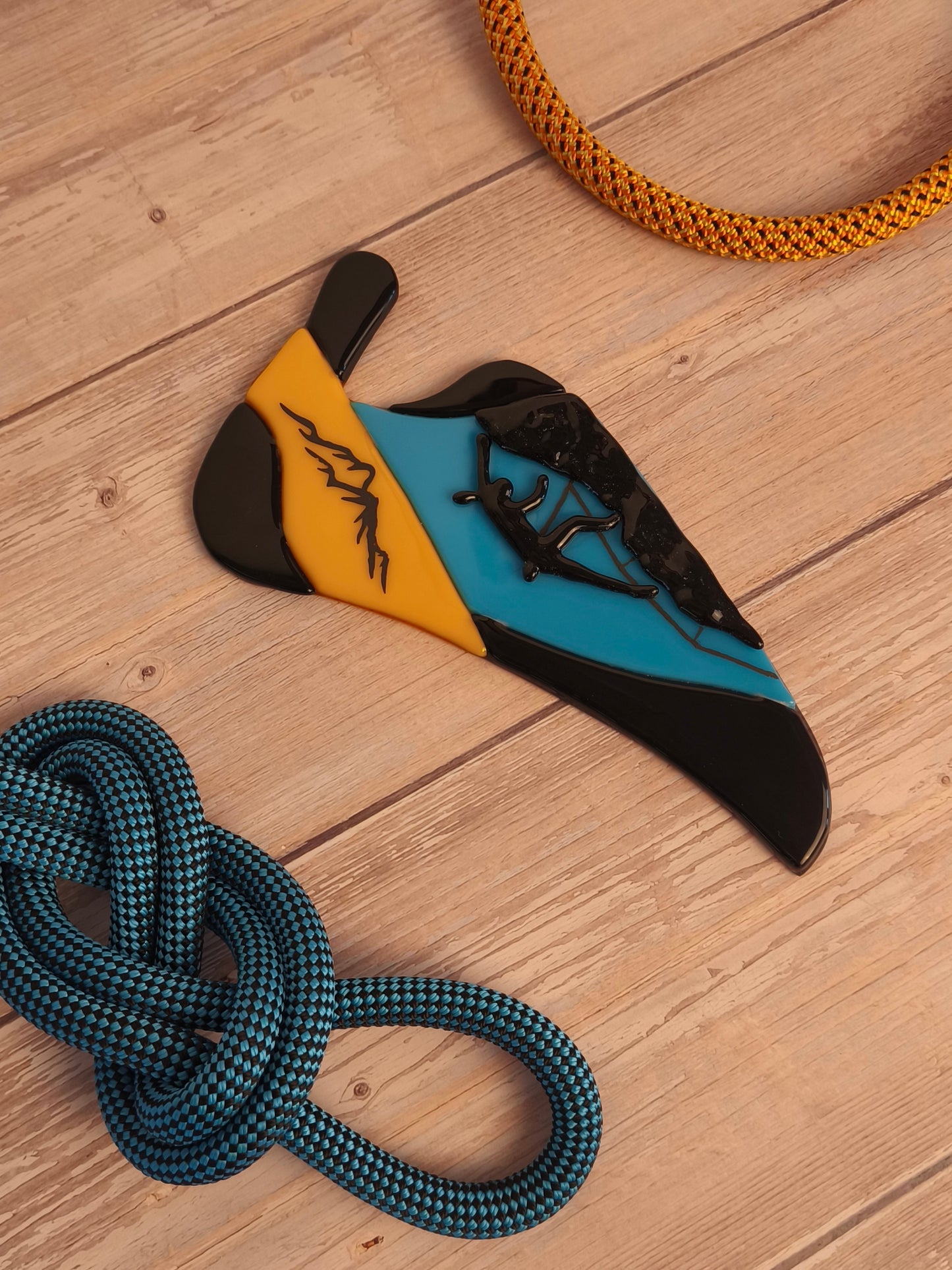 Terra Vitrae - Créations en vitrail et verre fondu, inspirées de la nature et la montagne