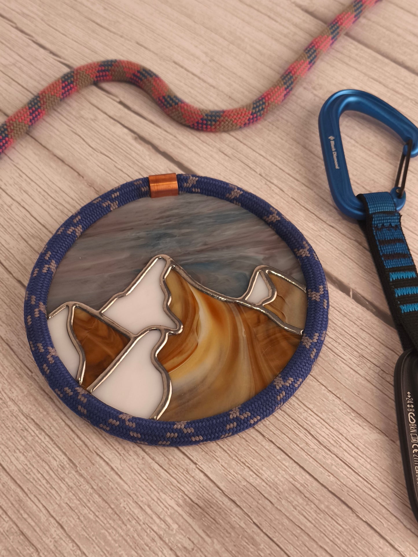 Terra Vitrae - Créations en vitrail et verre fondu, inspirées de la nature et la montagne