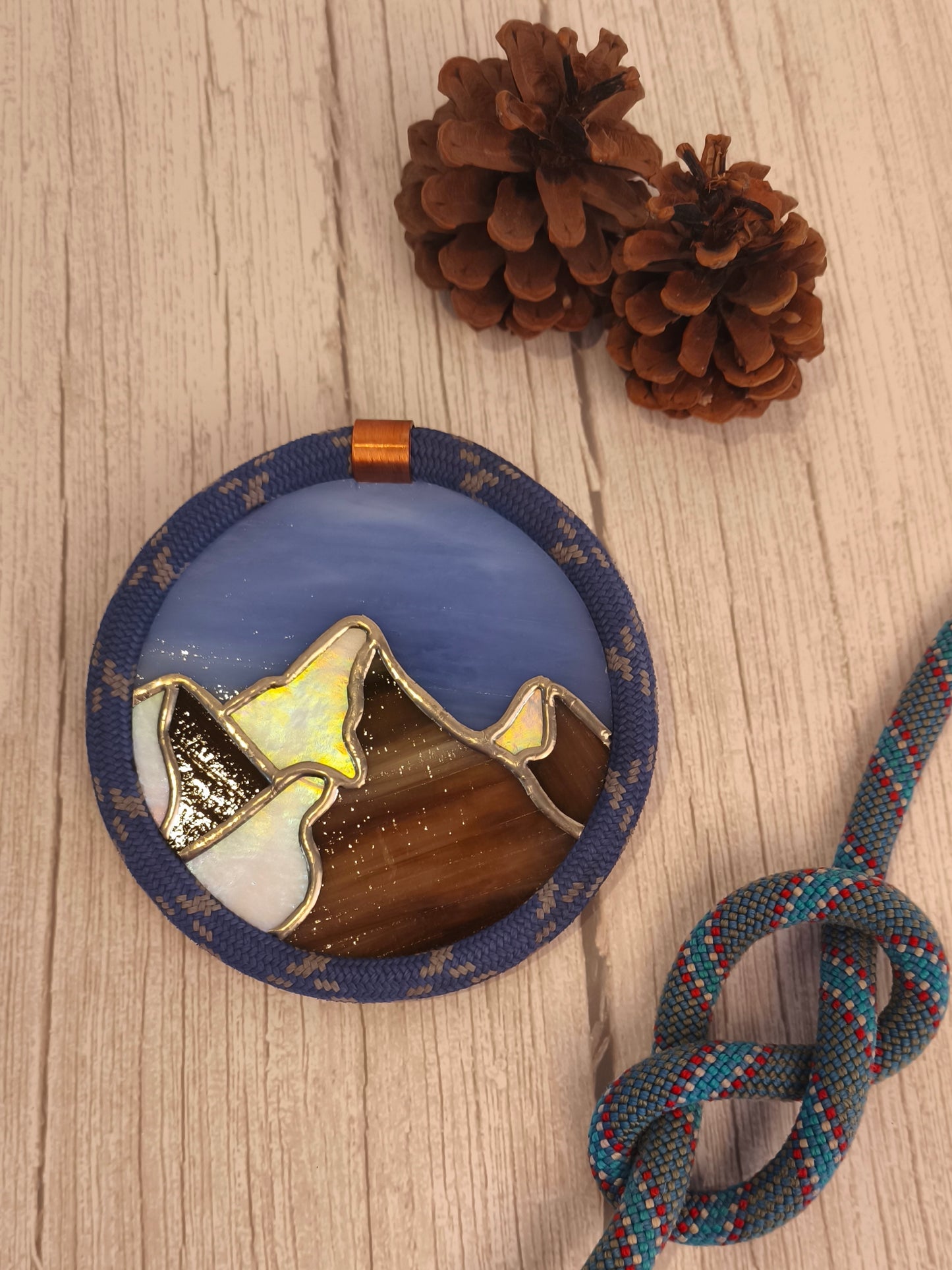 Terra Vitrae - Créations en vitrail et verre fondu, inspirées de la nature et la montagne