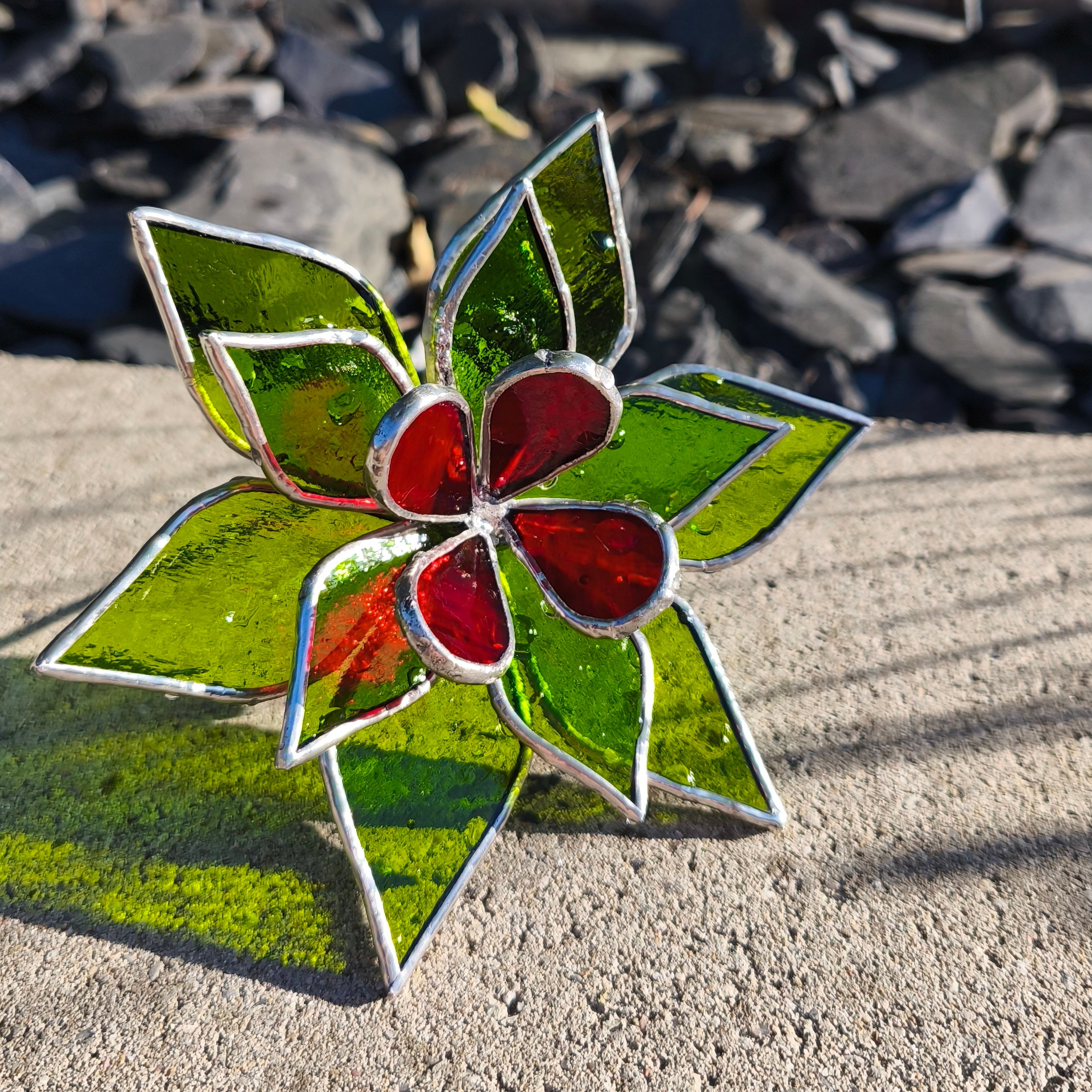 Terra Vitrae - Créations en vitrail et verre fondu, inspirées de la nature et la montagne